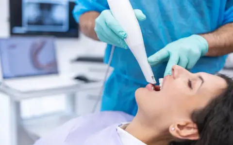 Wzrok dentysty: Skaner zdrowia. Co ujawnia Twoja jama ustna?