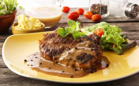 Sauces pour viande grillée : recettes faciles et accords parfaits