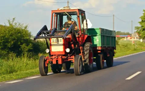 Badanie techniczne ciągnika: Ile kosztuje i jak uniknąć mandatu?