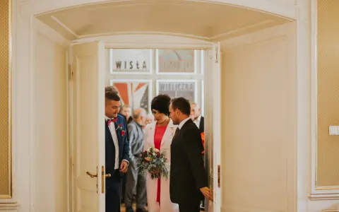 Dworek Białoprądnicki: Ślub cywilny krok po kroku koszty i porady