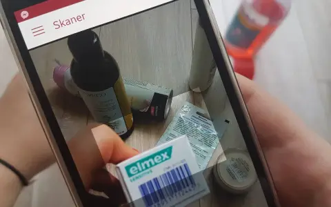 Skaner na telefonie pokazuje kosmetyki. Czy sk store jest legit? Sprawdzam skład pasty do zębów Elmex.