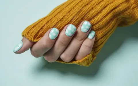 Wodny manicure jak zrobić: uniknij błędów i stwórz piękne wzory
