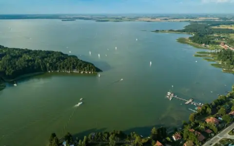 Mazury: Atrakcje, które musisz zobaczyć. Przewodnik po Krainie Jezior.