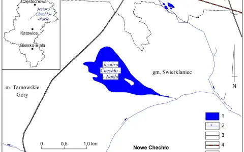 Mapa przedstawia Jezioro Chechło-Nakło w gminie Świerklaniec, otoczone drogami i miejscowościami.
