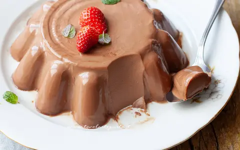 Panna Cotta: cos'è, origini, ricetta perfetta e segreti