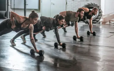 Fran CrossFit - co to jest i jak pokonać ten wymagający trening