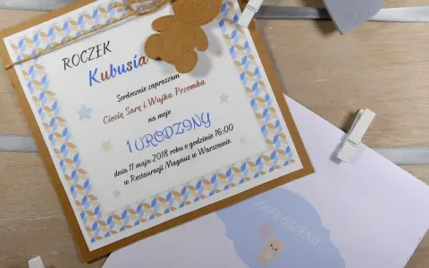 Jak wypisać zaproszenie z dzieckiem, aby uniknąć niezręczności?