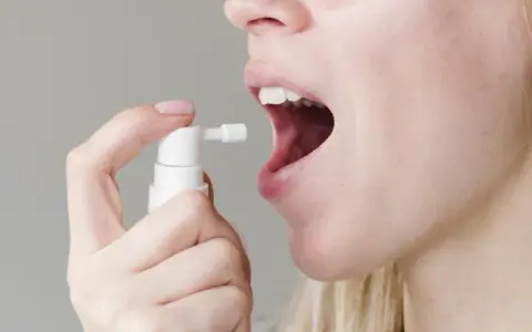Jak pozbyć się grzybicy jamy ustnej - skuteczne metody leczenia i diety