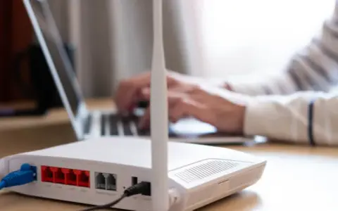 Ranking modemów LTE – najlepsze modele, które warto kupić i uniknąć błędów