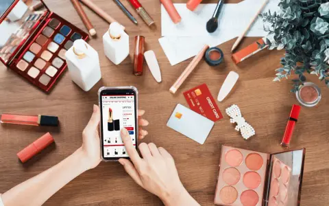 Jak kupować online produkty beauty i lifestyle bardziej świadomie
