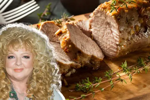 Polędwiczki wieprzowe przepis Magdy Gessler. Soczyste mięso pieczone z ziołami, obok uśmiechnięta restauratorka.
