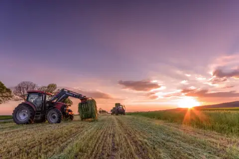 Dociążenie ciągnika: sekret efektywnej pracy i niskiego spalania