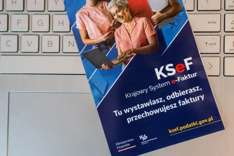 Krajowy System e-Faktur: tu wystawiasz, odbierasz i przechowujesz faktury. Dowiedz się, jak wystawić fakturę online.