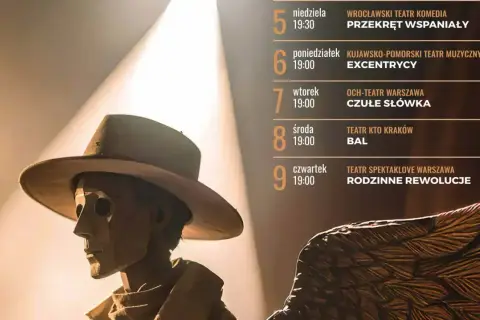 Drewniana kukła w kapeluszu, zapowiedź teatralnego tournee: "Przekręt Wspaniały", "Excentrycy", "Czułe Słówka", "Bal", "Rodzinne Rewolucje".
