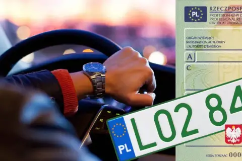 Ręka kierowcy na kierownicy, obok zielone tablice rejestracyjne z numerem L02 84P95 i dowód rejestracyjny.