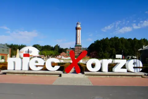 Ile schodów ma latarnia w Niechorzu? Zaskakujące fakty i widoki
