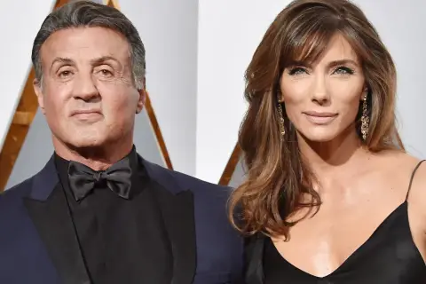 Sylvester Stallone z żoną Jennifer Flavin na czerwonym dywanie.