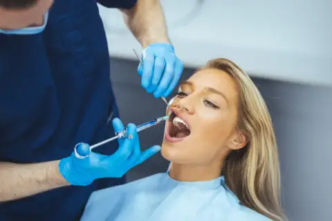 Czy znieczulenie u dentysty jest na NFZ? Sprawdź, co musisz wiedzieć