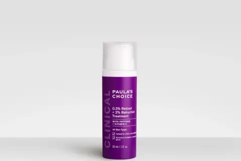 Tratamiento Paula's Choice Clinical con bakuchiol, que es un ingrediente clave para reducir líneas finas y mejorar la firmeza de la piel.