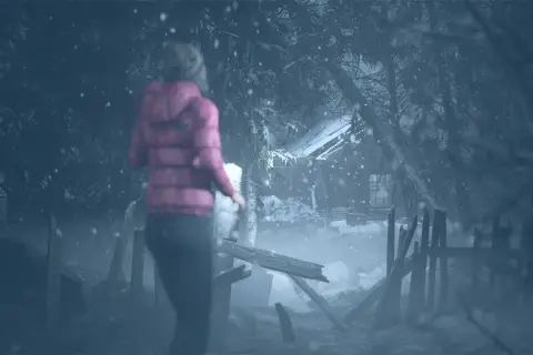 Dziewczyna w różowej kurtce zbliża się do opuszczonej chaty w śnieżną noc. Czy to początek zdobywania until dawn trofea?