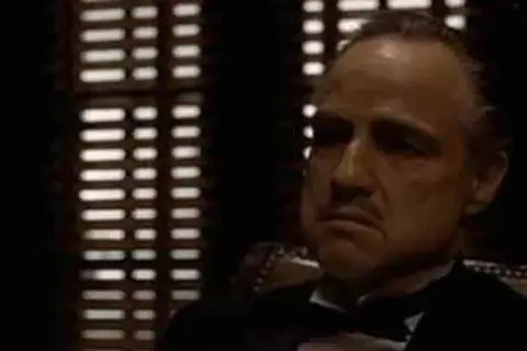 Marlon Brando jako Don Corleone, jedna z postaci z najlepszych filmów w historii.