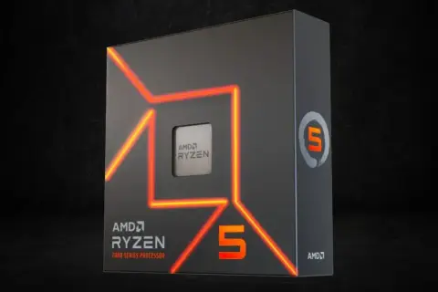 AMD Ryzen 5 7000 Series Prozessor-Verpackung mit leuchtenden orangen Linien und dem AMD Ryzen Logo.