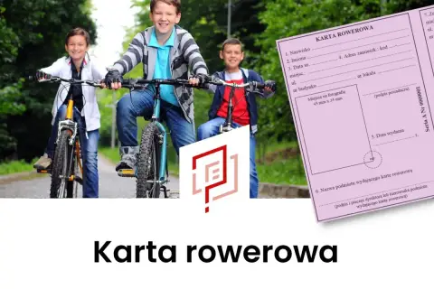 Trzech uśmiechniętych chłopców na rowerach, obok różowa karta rowerowa przepisy.