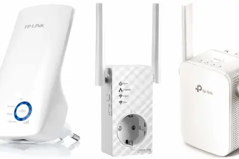 Trzy białe wzmacniacze sygnału Wi-Fi, idealne do rankingu najlepszych urządzeń.