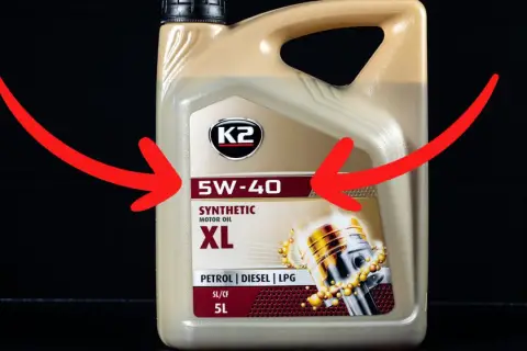 Kanister oleju silnikowego K2 5W-40 XL. Zastanawiasz się, jaki olej do silnika? Ten syntetyczny olej 5W-40 XL jest idealny do benzyny, diesla i LPG.