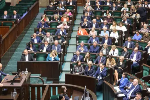 Posłowie Konfederacji w ławach sejmowych. Kto z nich ma największe szanse na wejście do rządu technicznego?