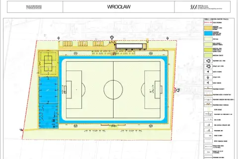 Projekt boiska piłkarskiego we Wrocławiu z boiskiem głównym, boiskiem do siatkówki plażowej i innymi obiektami sportowymi.