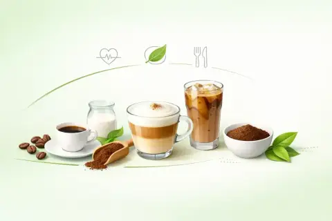 Kawa z mlekiem i lodem, ziarna, mleko i proszek kawowy. Zastanawiasz się, jaka kawa jest najzdrowsza?