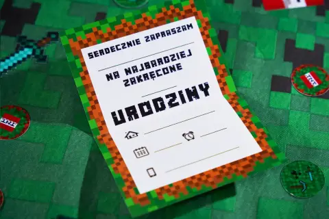 Zaproszenie na urodziny w stylu Minecraft. Dowiedz się, jak napisać zaproszenie na urodziny, które zachwyci każdego fana gry!