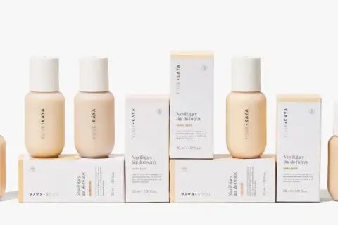 Kolekcja nawilżających tintów do twarzy Your Kaya w odcieniach Warm Beige, Cool Beige, Sunny Beige, Rose Beige i Sand Beige. Twoje kaya opinie potwierdzają lekkość formuły.