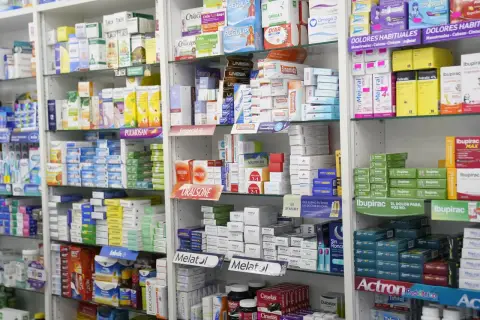 ¿Es posible en la farmacia de guardia comprar medicamentos sin receta?