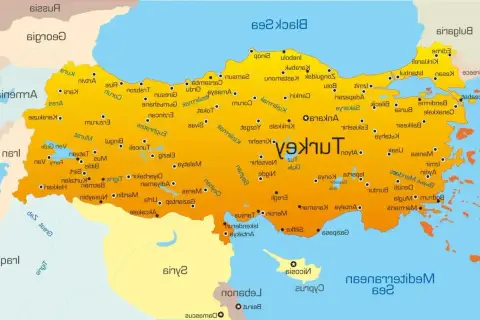 Mapa Turcji z zaznaczonymi miastami, w tym lotniskami.