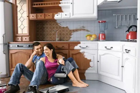 Odnowa terakoty w kuchni DIY: Malowanie i fugi bez kucia