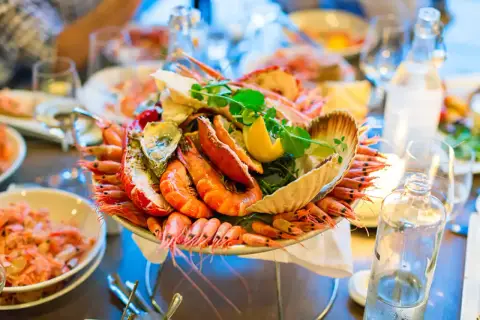 Oslo gdzie zjeść: najlepsze restauracje i lokalne smaki, które musisz spróbować
