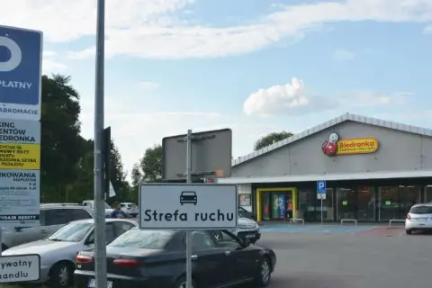 Ile płaci Biedronka za wynajem gruntu? Zaskakujące stawki w Polsce