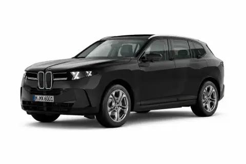 Eleganckie, czarne BMW X7 na białym tle. Idealne do leasingu dla wymagających kierowców.