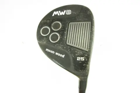 Czarny kij golfowy z napisem "moon wood" i oznaczeniem 25.