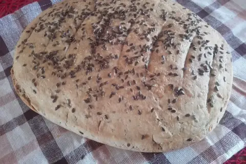 Chleb z mąki ryżowej: Jak upiec idealny i niekruszący się?