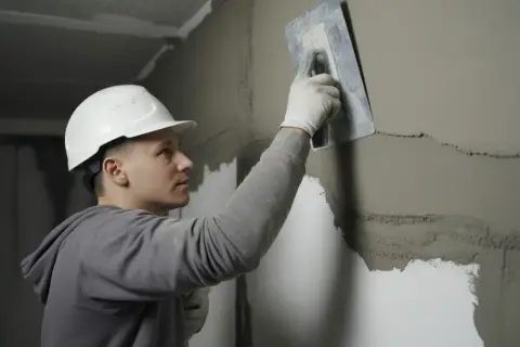 Tynk maszynowy ręcznie? Poradnik, jak to zrobić dobrze!