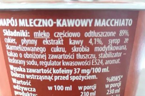Czy cappuccino z Biedronki ma kofeinę? Tak, napój mleczno-kawowy Macchiato zawiera 37 mg kofeiny na 100 ml.