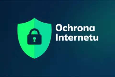 Zielona tarcza z kłódką symbolizuje **ochrona internetu plus**. Zapewnia bezpieczeństwo w sieci.