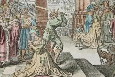 Scena egzekucji, gdzie kat podnosi miecz nad klęczącą kobietą. Król i dworzanie obserwują ten akt supremacji.