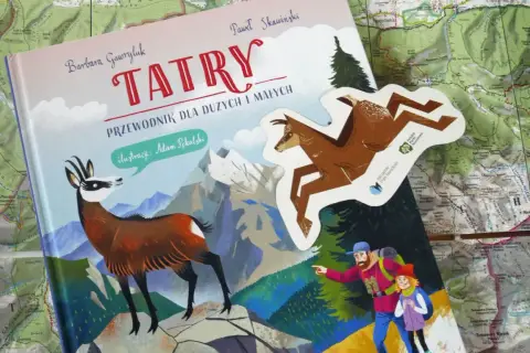 Przewodnik "Tatry" z ilustracjami kozic i turystów to świetny start, by dowiedzieć się, jak zostać taternikiem.