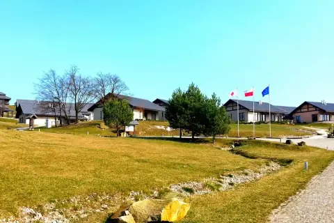Dojo Stara Wieś – gdzie to jest i dlaczego warto je odwiedzić