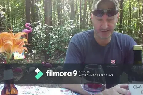 Carlo Rossi Smooth Red: Smak, pochodzenie i idealne połączenia
