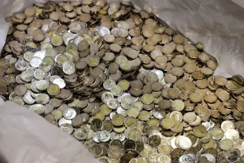 Góra monet, które mogą być walutą Bułgarii.